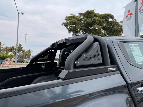 Imagen 1 de 15 de Mitsubishi L200 2021 2.5 Di-d Cabina Doble 4x4 Mt