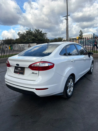 Ford Fiesta Sportback se automatico