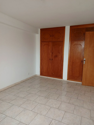 Vera Casa Inmobiliaria Alquila Apartamento En La Urb Los Nisperos Valencia Jlop
