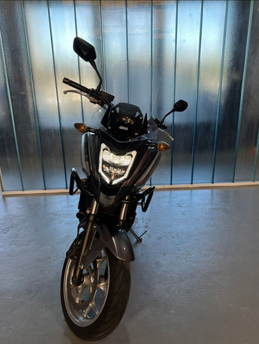 Imagen 11 de 14 de Honda Xc750x