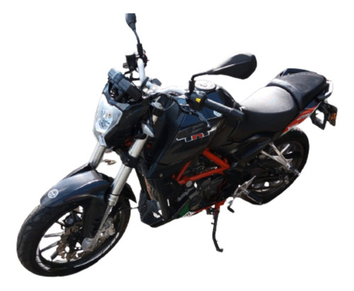 Motocicleta Benelli Tnt25