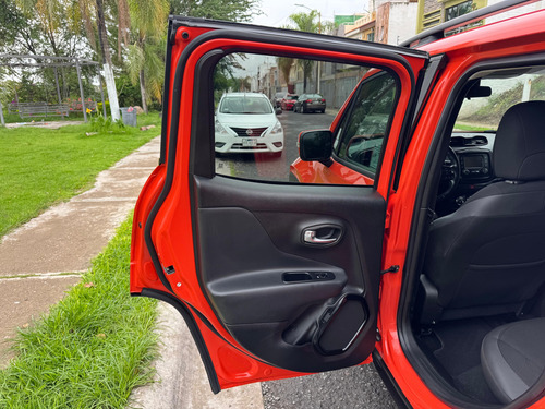Jeep Renegade 1.8 Latitude 4x2 At
