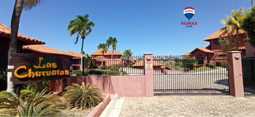 Re/max 2mil Vende Casa En La Urbanización Playa El Angel , Municipio Maneiro. Isla De Margarita, Estado Nueva Esparta  