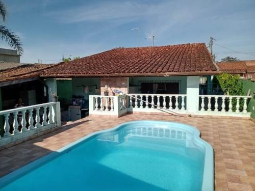Imagem 2 de 14 de Casa Com Churrasqueira E Piscina, Financia