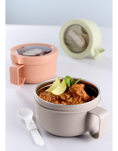 Contenedor De Comida Con Cuchara Rosado