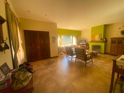 Imagen 3 de 14 de Casa En Venta 2 Dorm. Lago Del Fuerte. Tandil