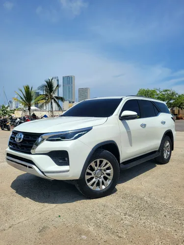Toyota Fortuner 2.7L SRV