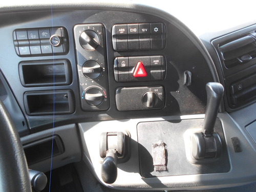 Imagem 25 de 25 de Mb Actros 2646 Branco 2018