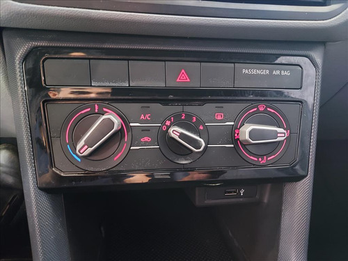 Volkswagen T-Cross 1.0 200 TSI TOTAL FLEX AUTOMÁTICO