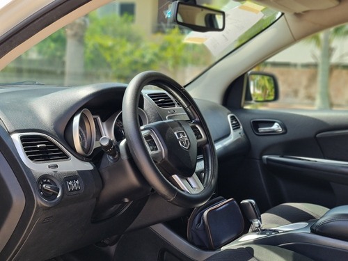 Imagen 9 de 12 de Dodge Journey 2012 2.4 Sxt 5 Pasj At