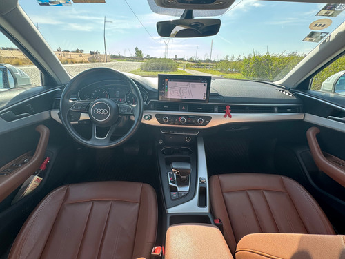 Audi A4 2.0 T Select 190hp Dsg