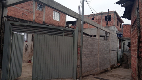 Casa1 São 4 Cômodos Casa2 São Dois Cômodos E 1 Banheiro