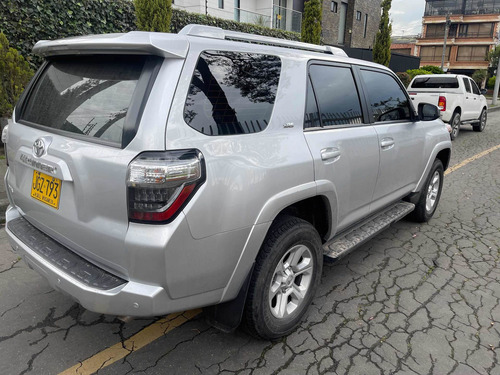 Imagen 6 de 15 de Toyota 4runner 4.0 Sr5 Fl