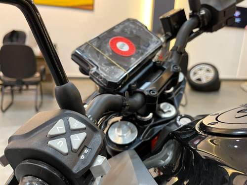 Imagem 4 de 15 de Ktm Duke 390 2022 - (faby)