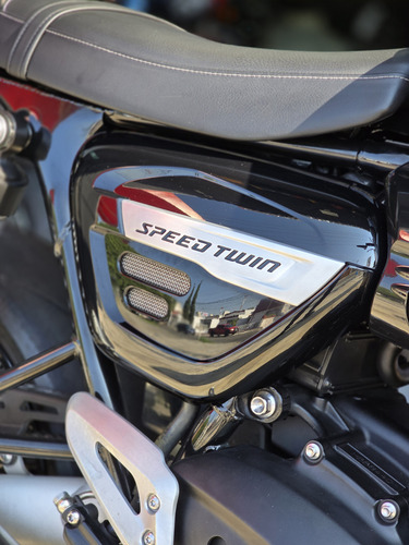 Triumph Bonneville Speed Twin 1200cc 2023