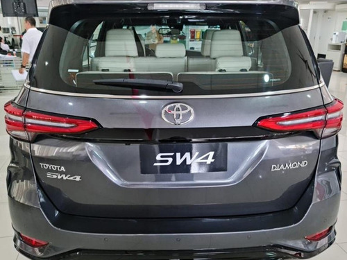 Toyota Hilux SW4 2.8 D-4D TURBO DIESEL DIAMOND 7L 4X4 AUTOMÁTICO