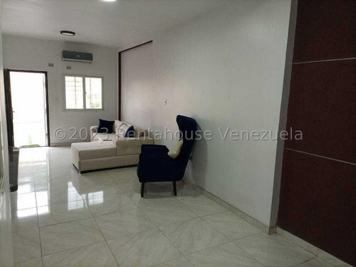 Imagen 2 de 30 de Casa En Venta La Piedad Norte Cabudare Lara Rah 23-18790 // Invierta Seguro Con Rentahouse//