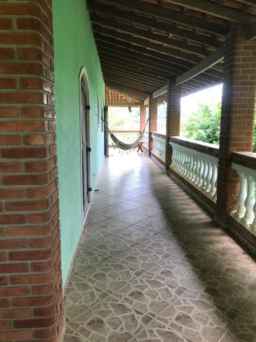 Chácara Com Área De 2.500 M², Casa Sede Com 03 Dormitórios!!