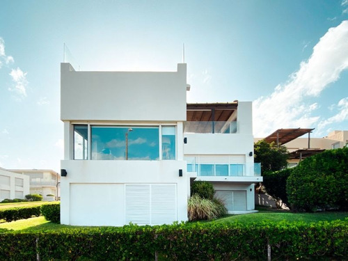 Venta De Casa 2 Dormitorios En Península, Punta Del Este