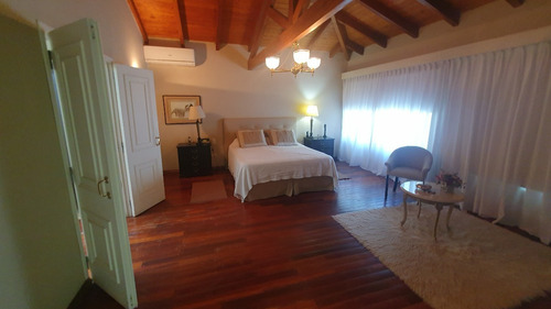 Imagen 18 de 30 de Casa Venta Villa General Belgrano 3 Dormitorios 4 Baños Gran Parque 2 Hectáreas Piscina Caballeriza Quincho Gran Vista