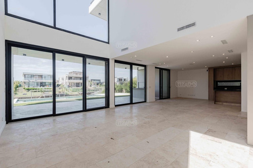 Casa En Venta En El Yacht, Nordelta, Tigre