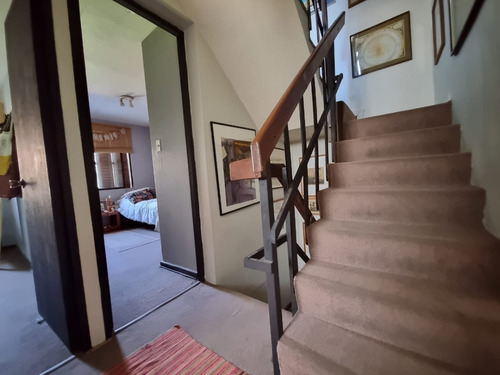 Vendo Casa Estoril 3d/2b+p.servicio Ubicación Full Conectada