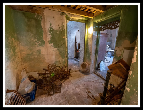 Preciosa Casa Con Local Comercial Para Reciclar