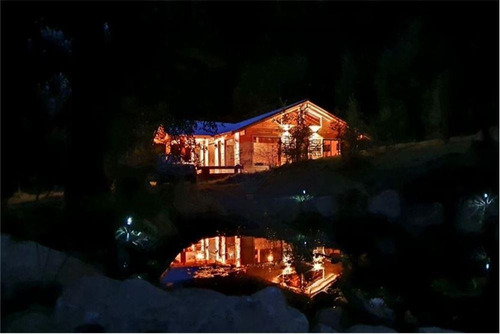 Imagen 7 de 20 de Remax Vende Casa Con Cascada Y Laguna - Pucon