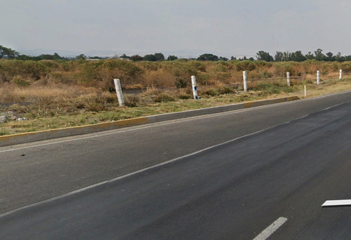 Imagen 1 de 4 de Terreno En Venta En Autopista A Celaya.