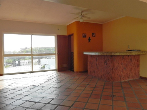 Imagen 8 de 12 de Los Naranjos !!! Town House En Venta...lefty