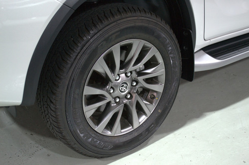 Toyota Fortuner Vxr 2025