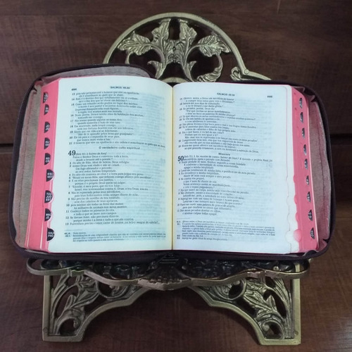 Porta Bíblia De Plástico Resistente Para Altar E Decoração