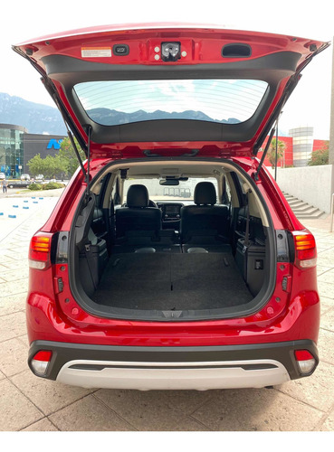 Imagen 7 de 15 de Mitsubishi Outlander 2.4 Se Plus Cvt 2020