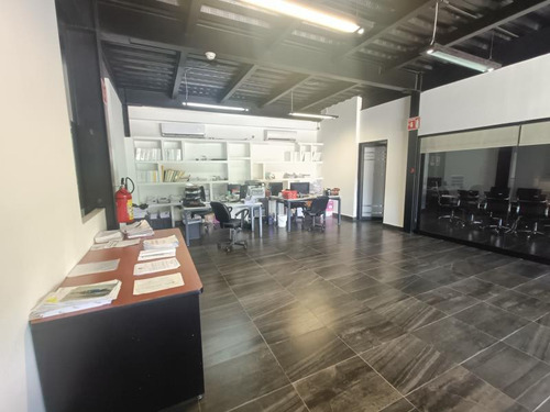 Edificio En Venta En Revolucion, Gómez Palacio, Durango
