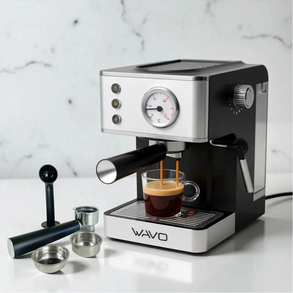 Cafetera Express 20 Bar Tanque 1.2l 1350w Wavo 033 Rico Facil De Hacer Color Plateado