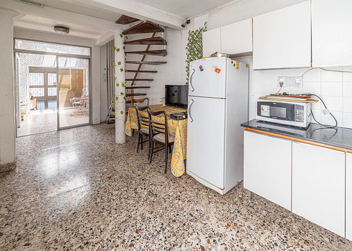 Venta Casa En Villa Santa Rita Con Patio Y Terraza