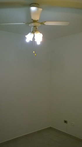 Imagem 5 de 14 de Alugo Ou Vendo Sala Comercial 18m² - Alphaville