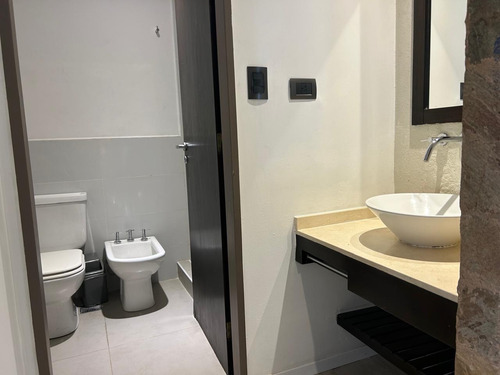 Venta Departamento 1 Dormitorio Campana Con Cochera