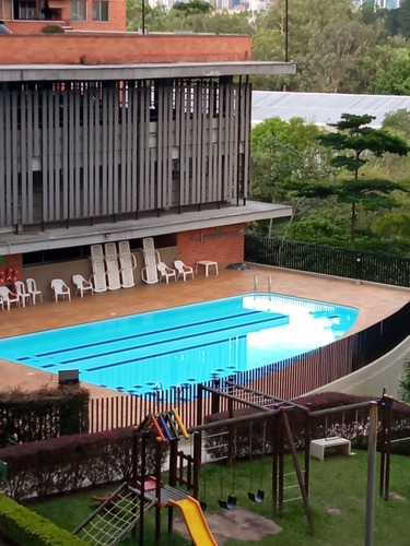 Imagen 11 de 14 de Apartamento En La Mota Con Parqueadero