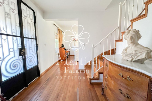 Casa En Venta, 5 Habitaciones, Punta Chica Dentro De Barrio Cerrado