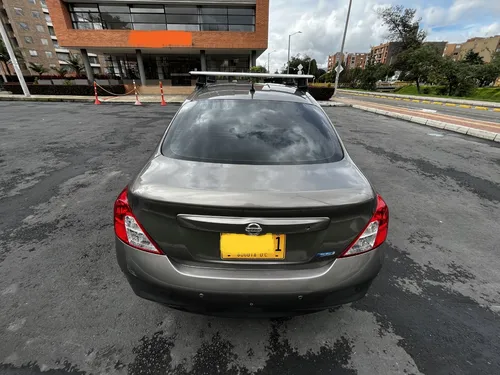 Nissan Versa 1.6 Advance