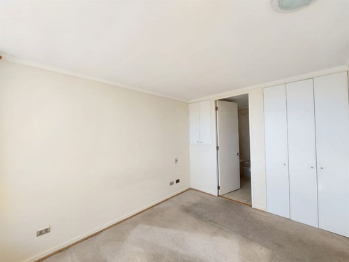 Depto En Arriendo De 2 Dorm 2 Baños. Lomas San Andres