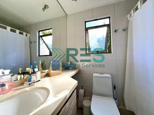 Casa En Venta De 4 Dorm. En Lo Barnechea