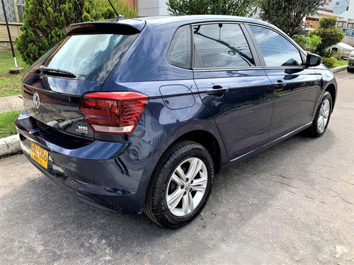 Volkswagen Polo Automatico Confortline