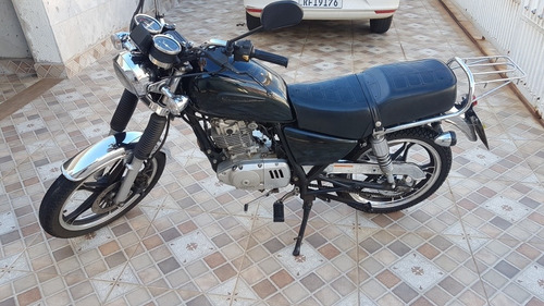 Suzuki Intruder 125