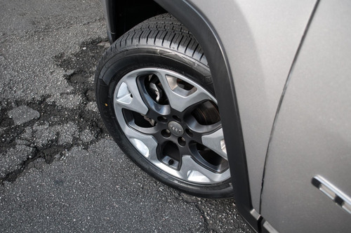 Jeep Compass 2.0 Longitude 4x2 (aut) (flex)