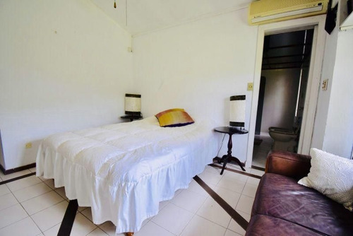 Casa En Alquiler Por Temporada De 4 Dormitorios En Playa Mansa