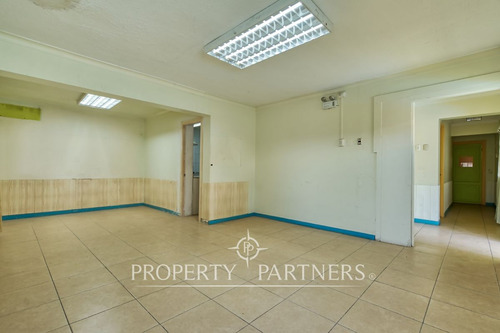Amplia Casa Comercial En Venta, Ñuñoa!