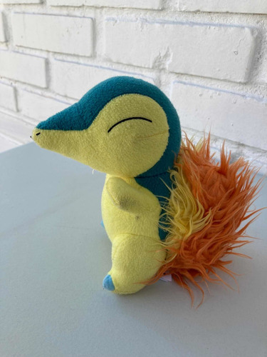 Peluche Pokemon Cyndaquil Original Usado