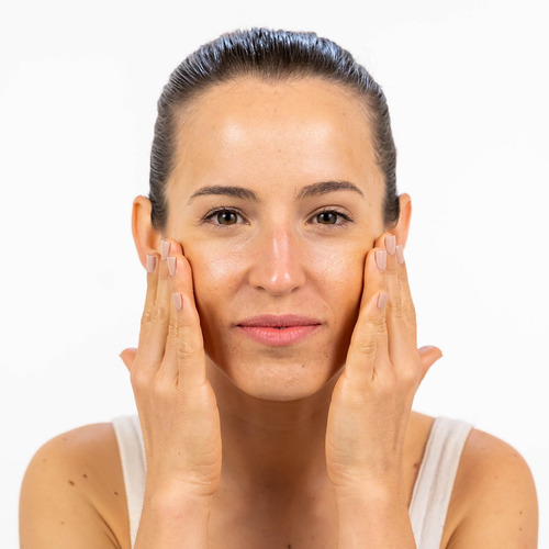 Imagen 3 de 3 de Dermaglos Ultra Age Cc Cream Facial Tono Medio Fps30 50 G